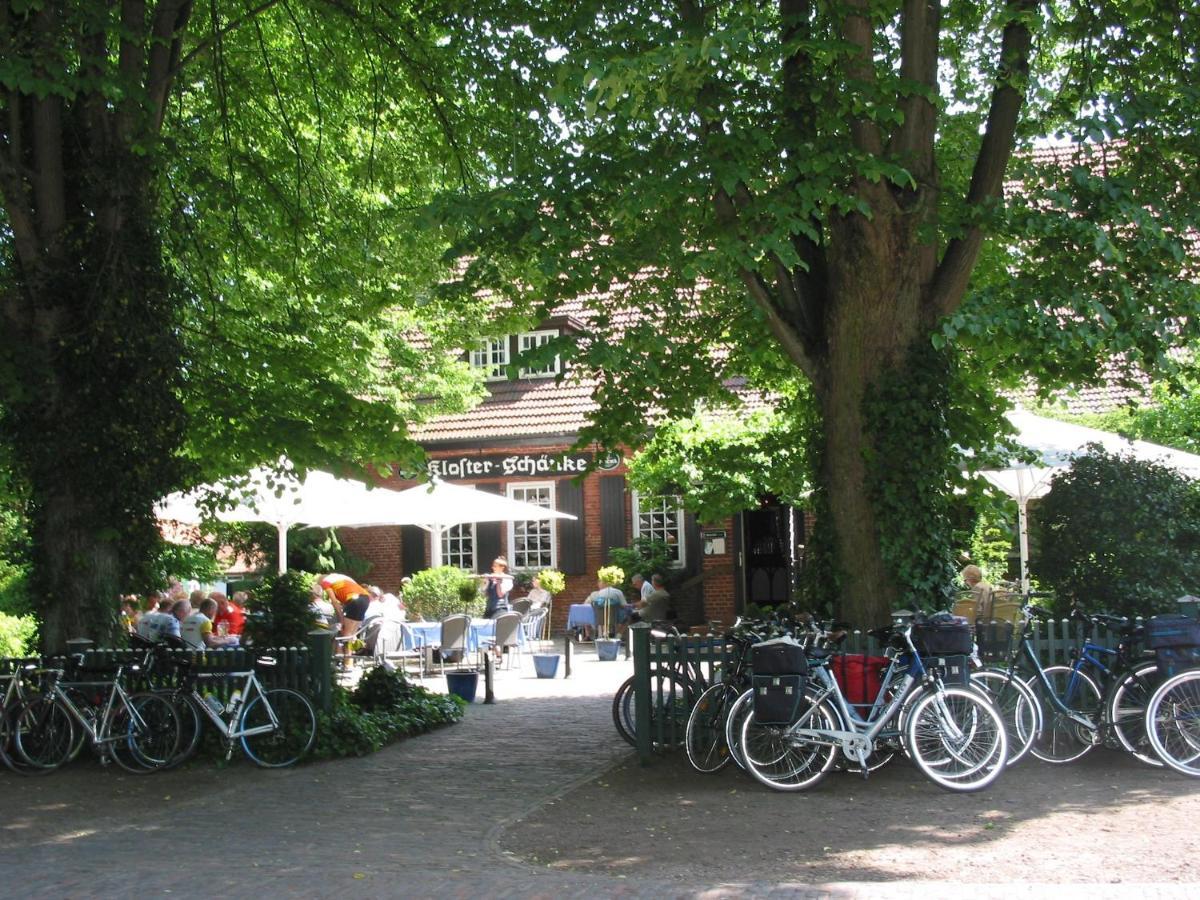 Klosterschänke Hude Hotel Ferienwohnungen Restaurant Café Extérieur photo